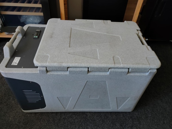 Автохолодильник компрессорный  Coldtainer T0082/FDN